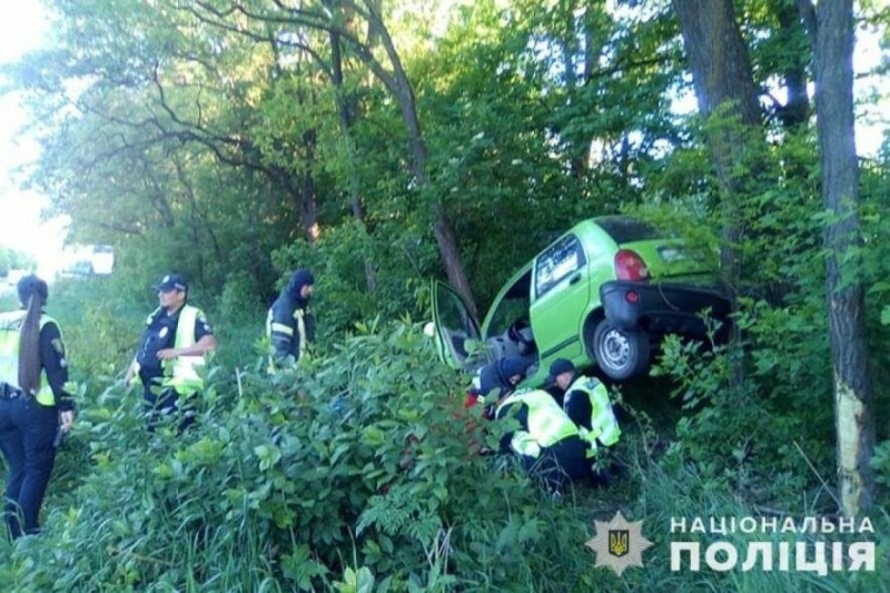 "Трагедія на Тернопільщині": водій автомобіля загинув внаслідок жахливої ДТП, постраждала ще одна людина (ФОТО)