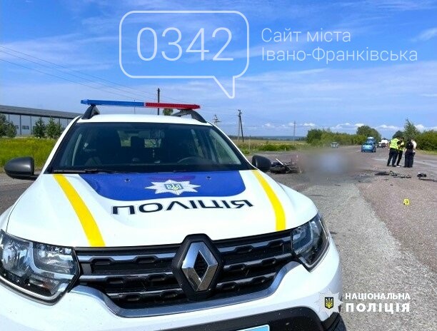 Загинув 23-річний хлопець: поліція Івано-Франківської області поділилася подробицями смертельної ДТП (ФОТО)