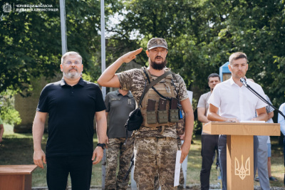 На рідну Буковину із передової повернулися прикордонники - фото