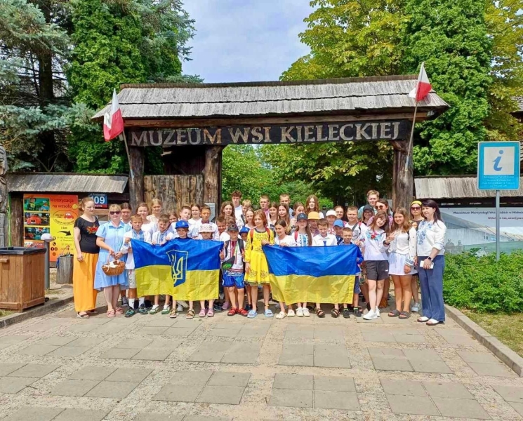 На Вінниччину з відпочинку в Свентокшиському воєводстві повернулися діти Захисників