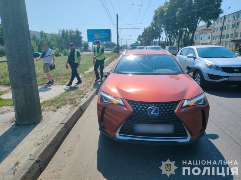 У Сумах на пішохідному переході збили людину