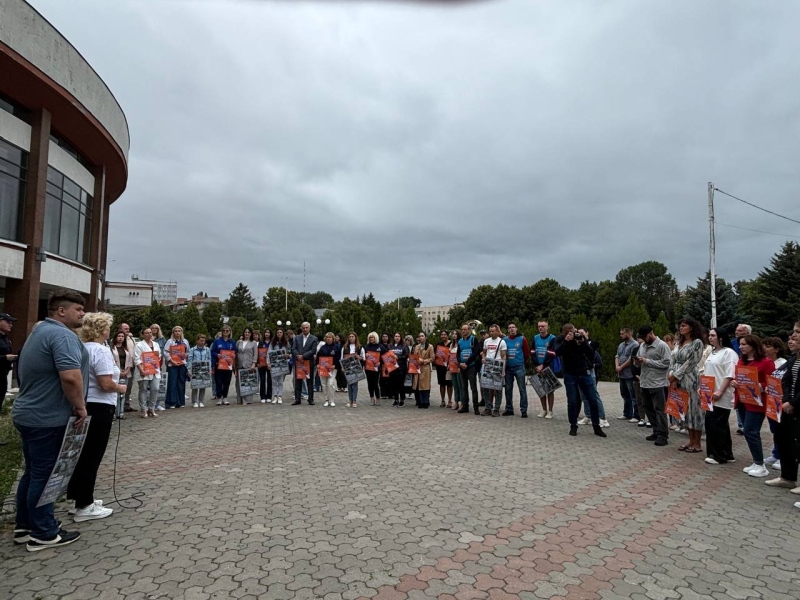 У Вінниці біля «Книжки» провели акцію проти торгівлі людьми