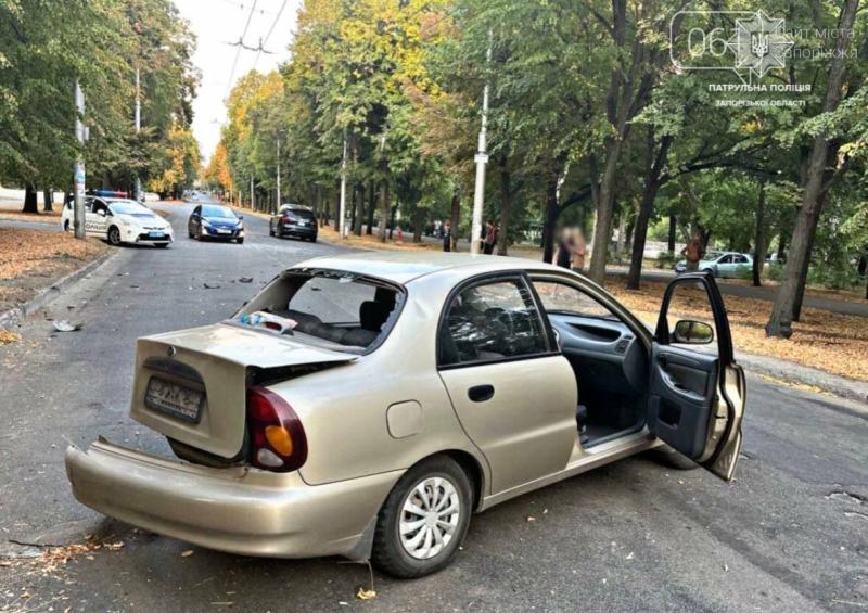 У Запоріжжі патрульні розшукали водія, який вчинив ДТП у стані сп'яніння та втік з місця пригоди