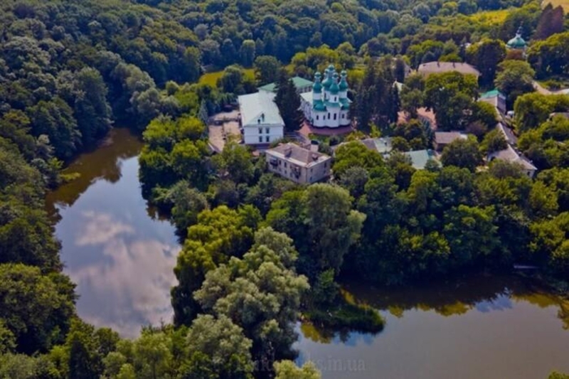 Місто князя Володимира: забудовники біля воріт. На чиєму боці буде Феміда?