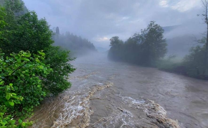 Одразу три види природних небезпек загрожують Прикарпаттю в найближчі дні