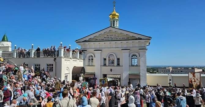 Чи дійсно 30 тисяч  прочан відвідали Свято-Успенську Почаївську Лавру?