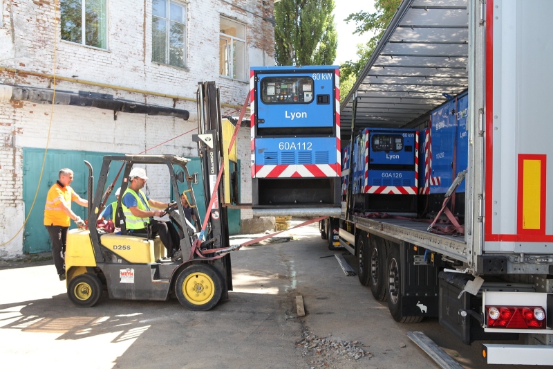 Місто-побратим Вінниці Нансі передало дизельний генератор для закладу освіти