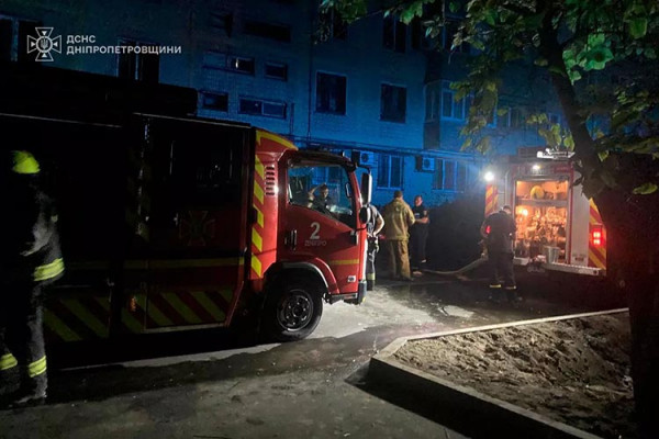 У Дніпрі під час пожежі в багатоповерхівці врятували п’ятьох людей