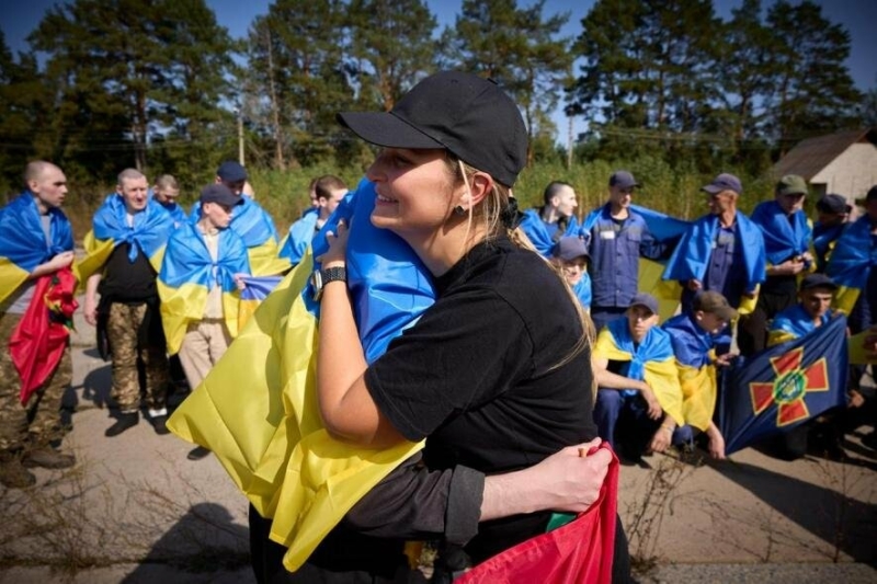 На що мають право звільнені з полону: детально про грошове забезпечення та права (ВІДЕО)