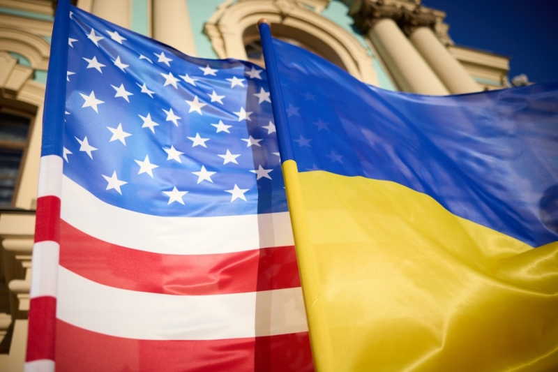 Гарріс проти Трампа: Що буде з підтримкою України після виборів у США