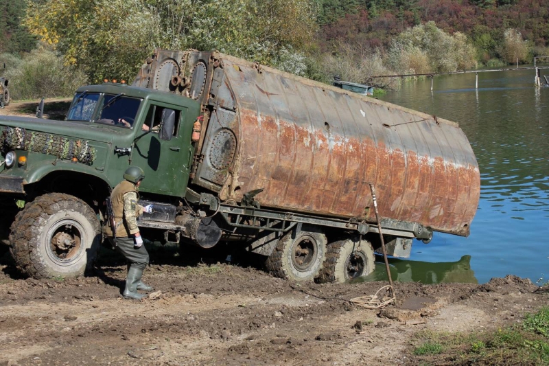 Військові з автоматами, дрони, димова завіса: що відбувалося на Тернопільщині (ФОТО, ВІДЕО)