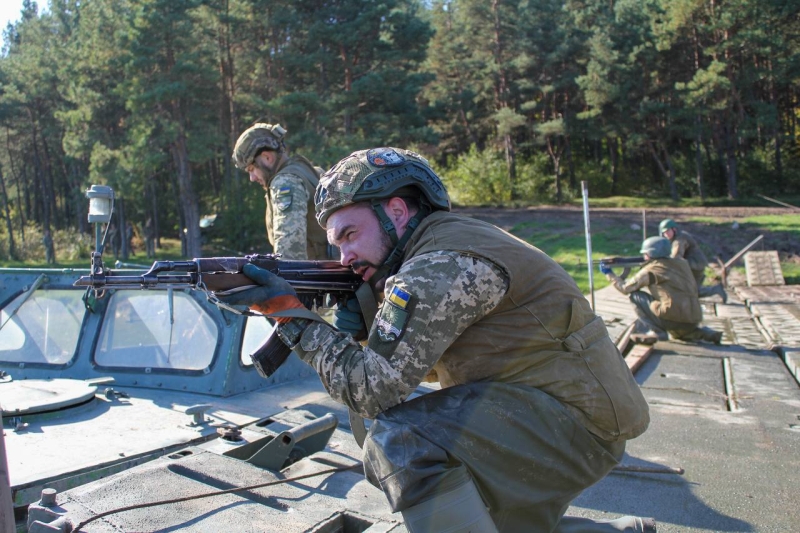 Військові з автоматами, дрони, димова завіса: що відбувалося на Тернопільщині (ФОТО, ВІДЕО)