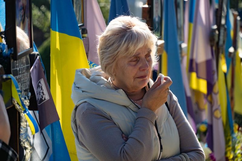 Предстоятель ПЦУ Епіфаній звершив сьогодні в Ужгороді на Пагорбі Слави Заупокійну літію за полеглими воїнами