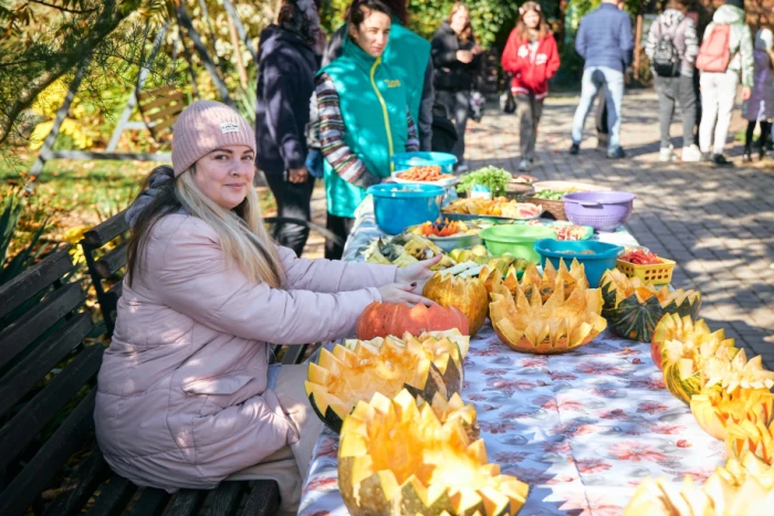 Шість тонн гарбузів для фотозон: у Луцькому зоопарку розповіли про підготовку до свята