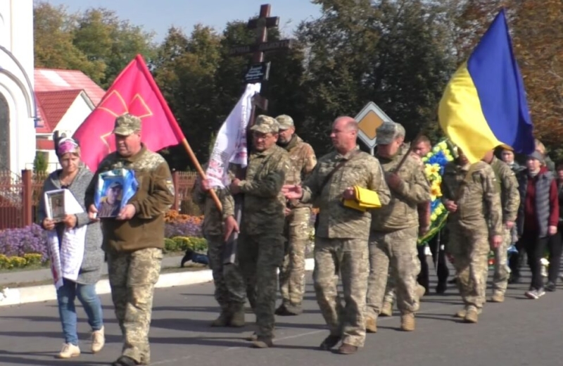 У Бурині попрощалися із третім захисником за тиждень