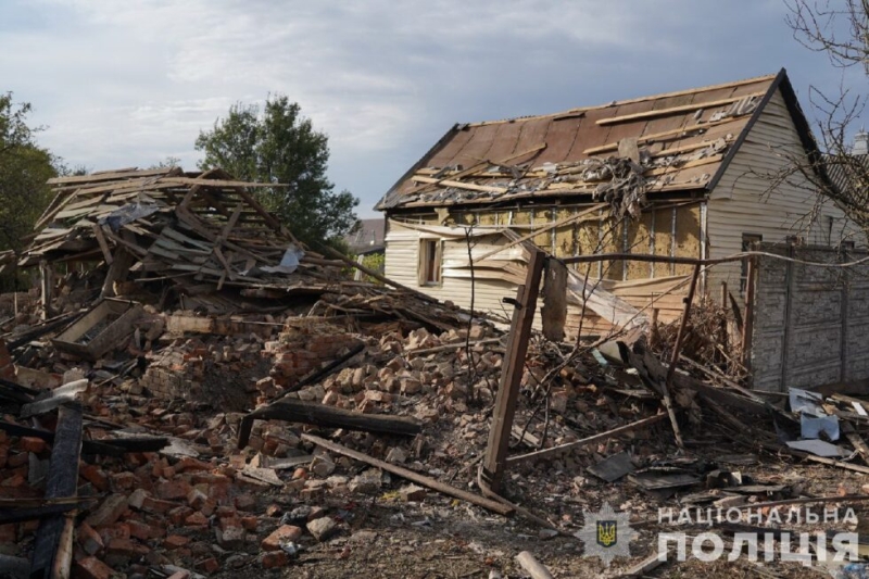 Внаслідок нічної атаки в Сумах руйнувань зазнали 3 багатоповерхівки, 22 приватні будинки та 4 автомобілі