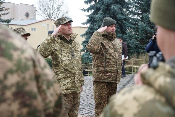 1000 днів від початку повномасштабної війни. В Ужгороді вшанували пам&apos;ять загиблих Героїв