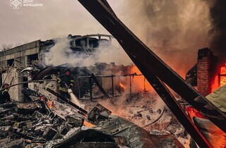 Є постраждалий та руйнування: фото наслідків обстрілу Київщини