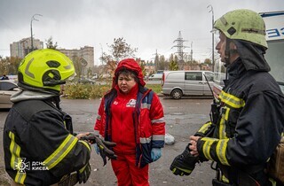 Аварія на Теремках: рятувальники показали фото із місця ДТП