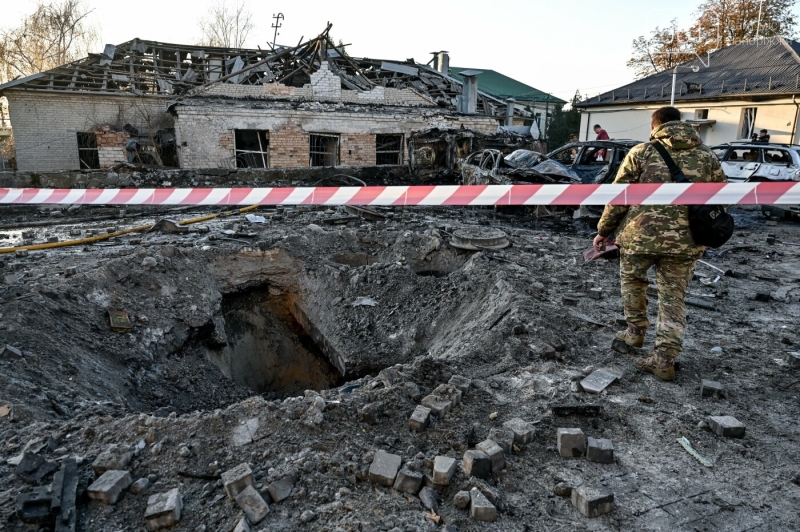 Четверо загиблих та 40 поранених: фоторепортаж з місць авіаударів по Запоріжжю