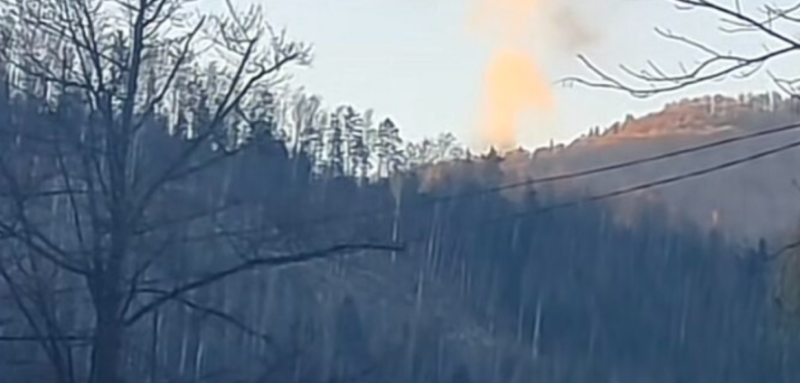 У Мережі показали наслідки збиття ракети у Яремче (ФОТО)