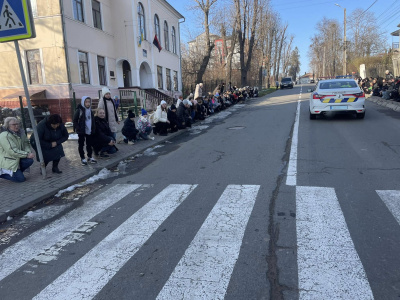 Сьогодні у Чернівцях попрощалися із воїном Дмитром Ростоцьким - фото