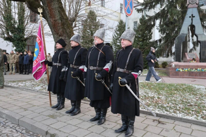 У Луцьку запалили лампадки та відслужили панахиду за жертвами Голодомору