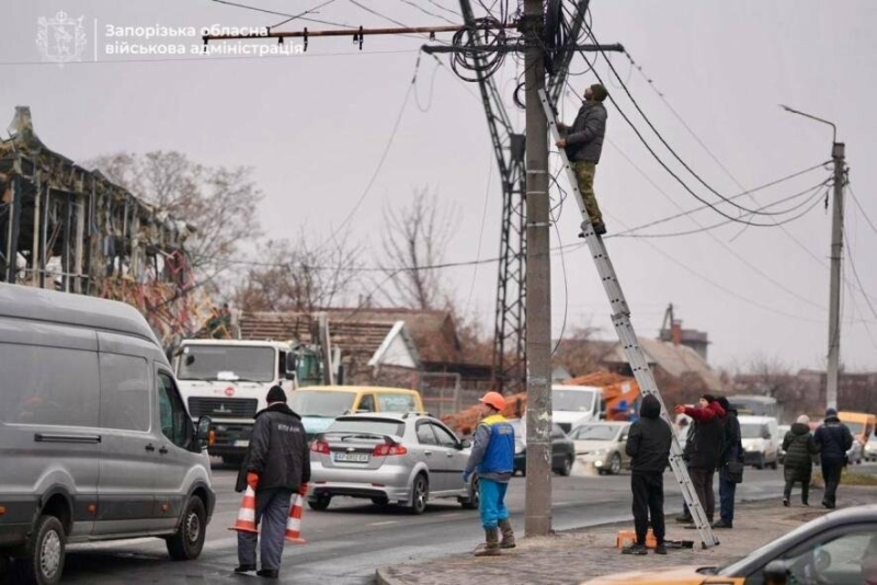 Енергетики заживили понад 16 тисяч споживачів, які залишились без світла через вчорашню атаку