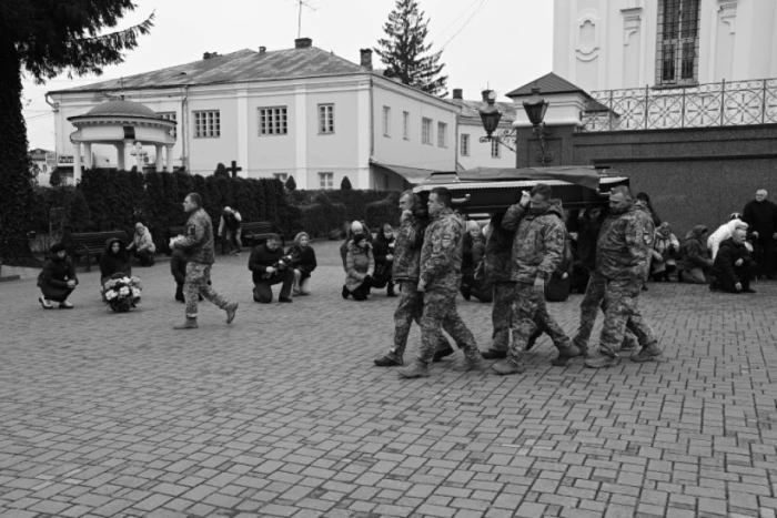 Поховали воїна з Луцька Сергія Мезенцева