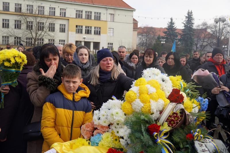 Ужгород сьогодні, 2 грудня, попрощався із 50-річним захисником Ігорем Козелом