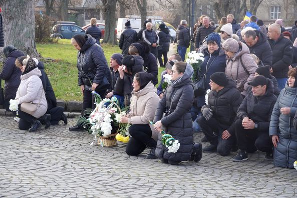 Ужгород сьогодні, 2 грудня, попрощався із 50-річним захисником Ігорем Козелом