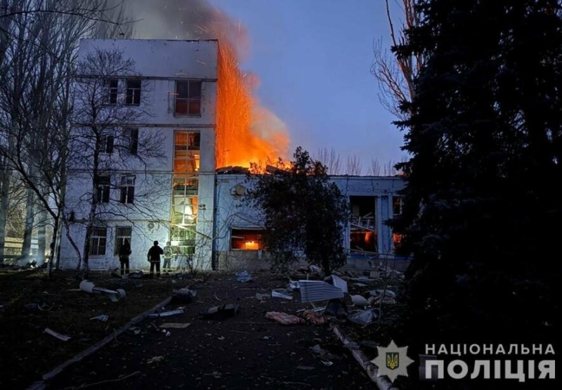 Внаслідок ракетного удару по Запоріжжю двоє людей наразі зникли безвісти