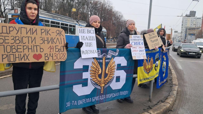 Маріупольці у Вінниці нагадали: “Полон вбиває”