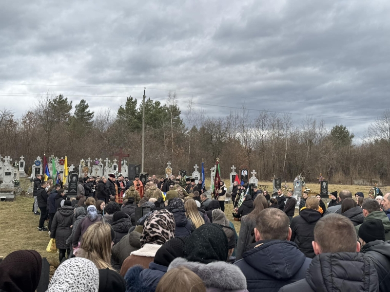 На Калущині попрощалися із загиблим захисником, 23-річним Богданом Пицківим