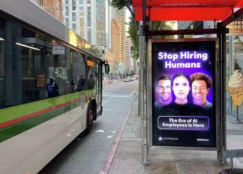 «Припиніть наймати людей»: стартап із Сан-Франциско налякав містян крінж-рекламою штучного інтелекту