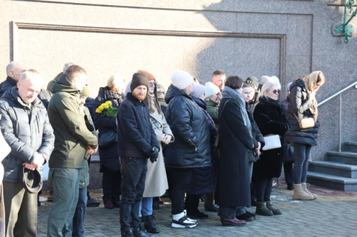 У Луцьку в останню дорогу провели двох захисників