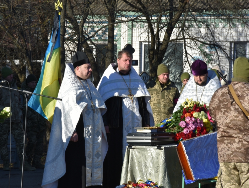 У Пирятинській громаді провели в останню путь Володимира Приймака