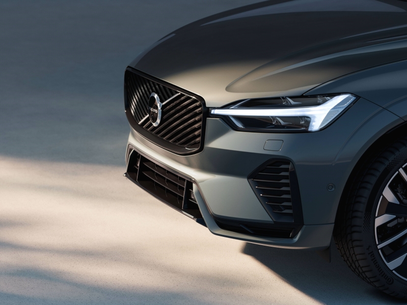 Оновлений Volvo XC60 2026: мінімальні зміни в дизайні, більше технологій