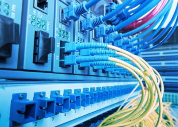 125 ТБ на секунду: нове оптоволокно з нейромережами збільшує пропускну здатність у 10 000 разів