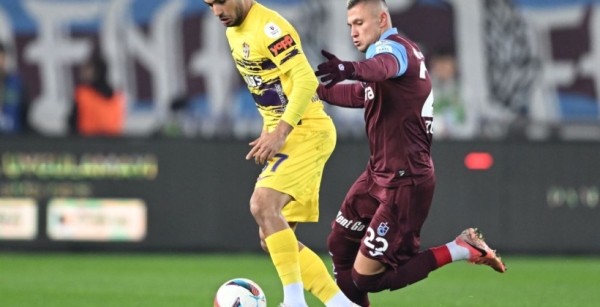 Трабзонспор з Батаговим, Зубковим та Сіканом мінімально обіграв Еюпспор. Степаненко – поза заявкою на гру Трабзонспор з Батаговим, Зубковим та Сіканом мінімально обіграв Еюпспор. Степаненко – поза заявкою на гру