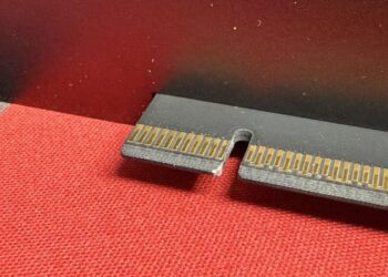 Asus коментує пошкодження відеокарт роз’ємом PCIe Q-Release — на роботу карт дефект не впливає