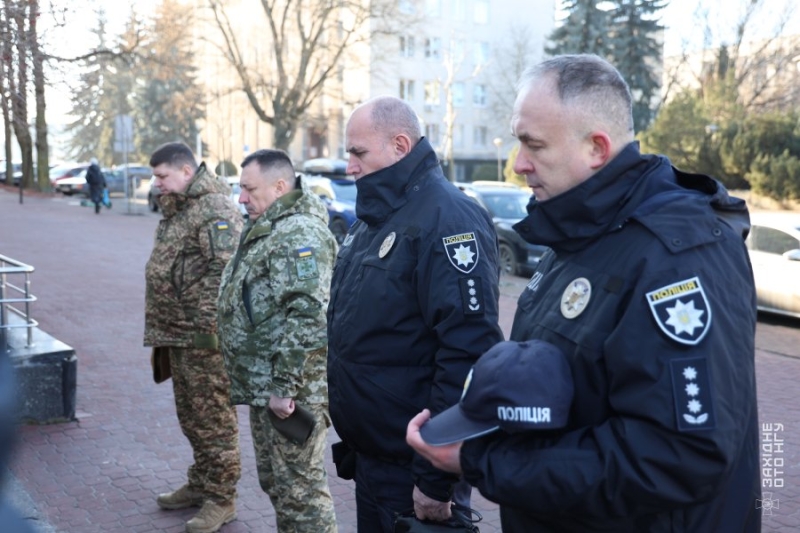 Друга річниця трагедії: у Хмельницькому вшанували загиблих в авіакатастрофі