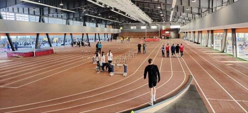 У Запоріжжі знову відновили роботу легкоатлетичного манежу для тренувань спортсменів