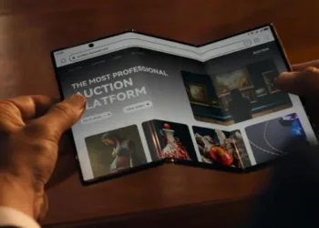 Huawei Mate XT Ultimate Design вийшов на глобальний ринок — пів мільйона гривень за потрійний складаний смартфон