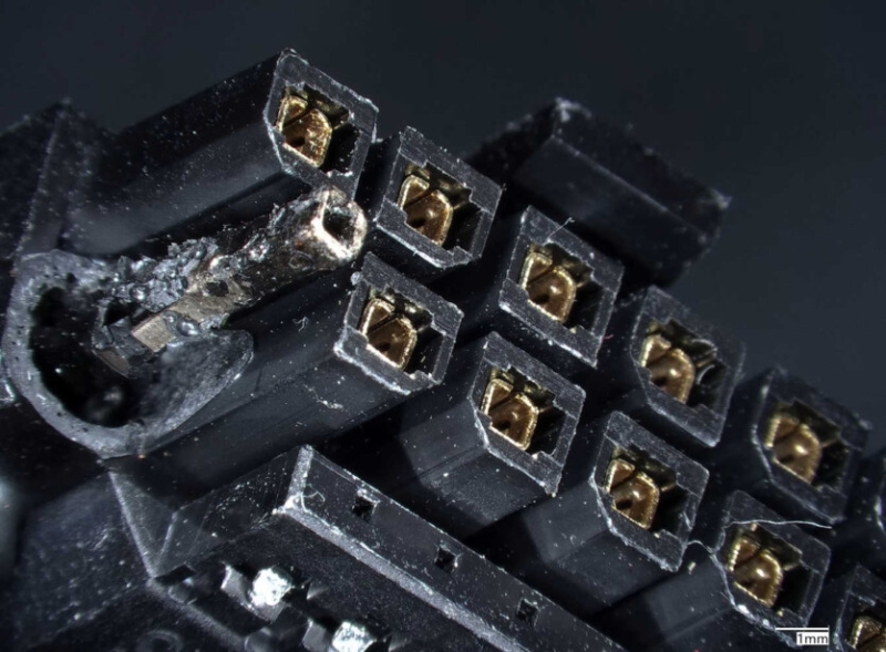 «Кабельгейт» NVIDIA RTX 5090: чи дійсно кабелі гріються до 150°C та яка роль у цьому відеокарти