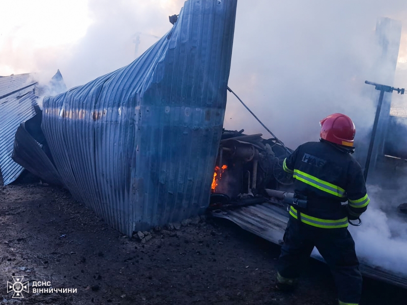 На Вінниччині через коротке замикання згоріла господарча будівля