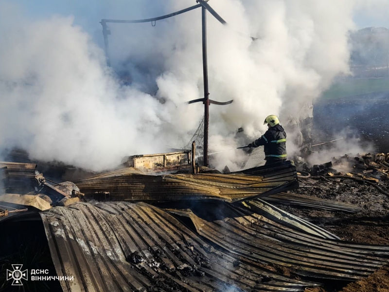 На Вінниччині через коротке замикання згоріла господарча будівля