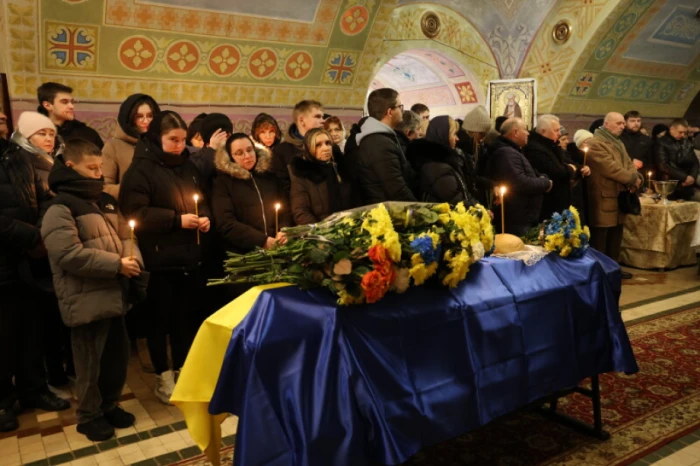 Поховали воїнів з Луцька Федора Мельничука та Сергія Олексюка