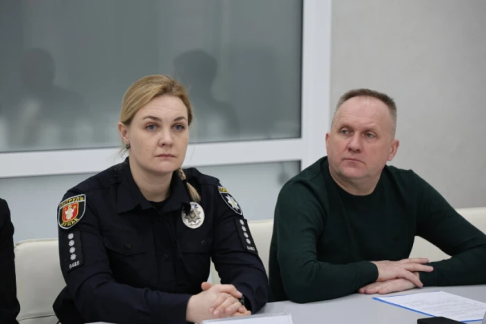 Посадовці та правоохоронці Луцька провели перше у році засідання з протидії насильству