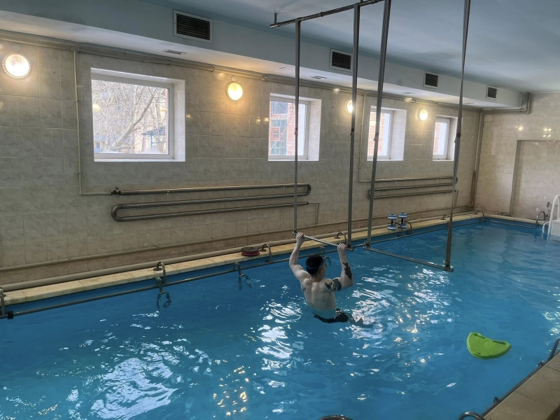 Працівники Вінницького Хабу МХП передали госпіталю обладнання, яке закупили за власні премії